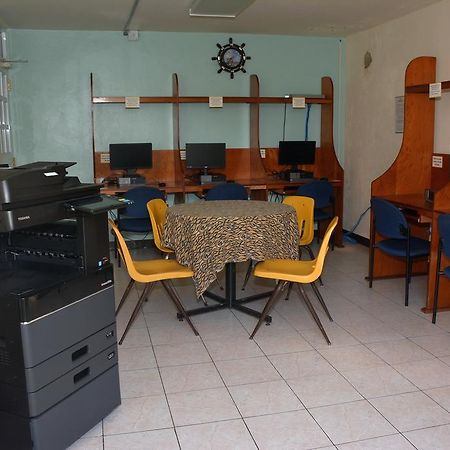 Hostal Universitario Сан-Херман Экстерьер фото