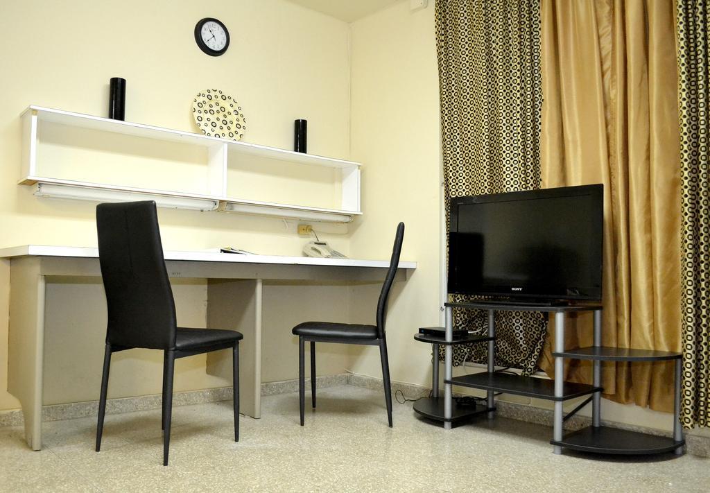 Hostal Universitario Сан-Херман Экстерьер фото